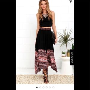 NWOT - LULU’S Paisley Print Midi Skirt